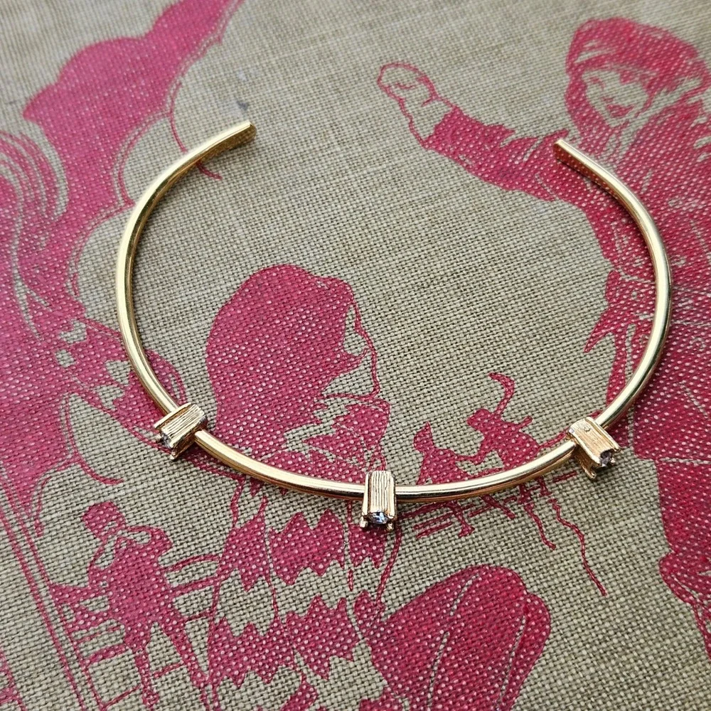 Avon Gold Tone Rhinestone Cuff Bracelet Vintage Minimalist Open Bangle